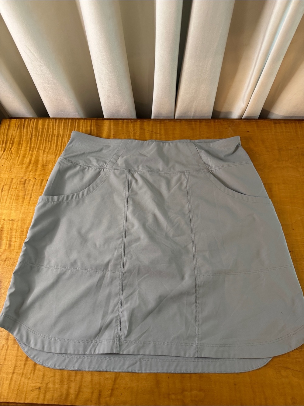 Patagonia Light Gray fishing skirt. Medium